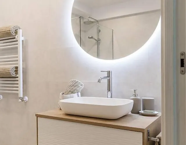 Moderno Y Calido A 9 Min De La Playa * Χιχόν